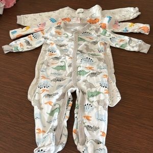 3 pairs of Footie pajamas 6-9 month size Gerber, Old Navy & Carter’s